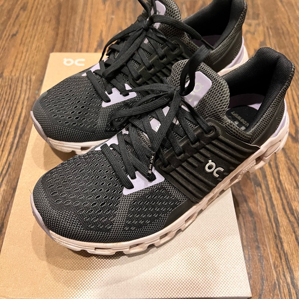 On Cloudswift Women's Sneakers - Lavender/Black, Size 6.5. Gently used